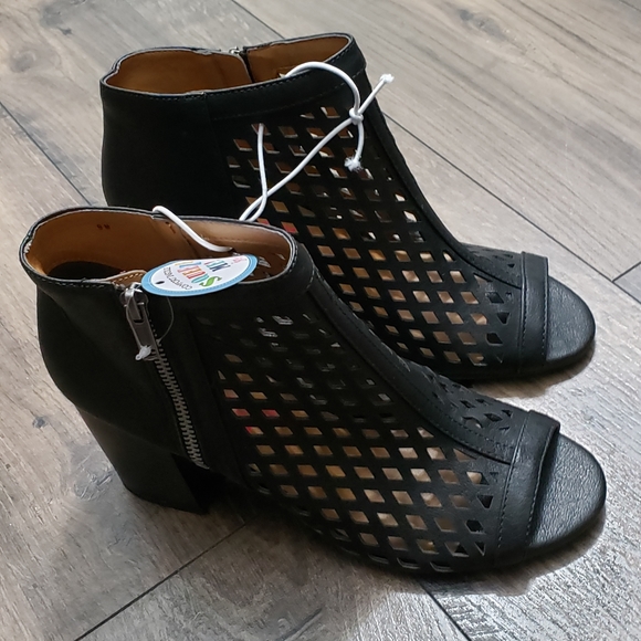 Jellypop Shoes - JELLYPOP Terrance JTS5ES008 Women's Size 9 Shoes
